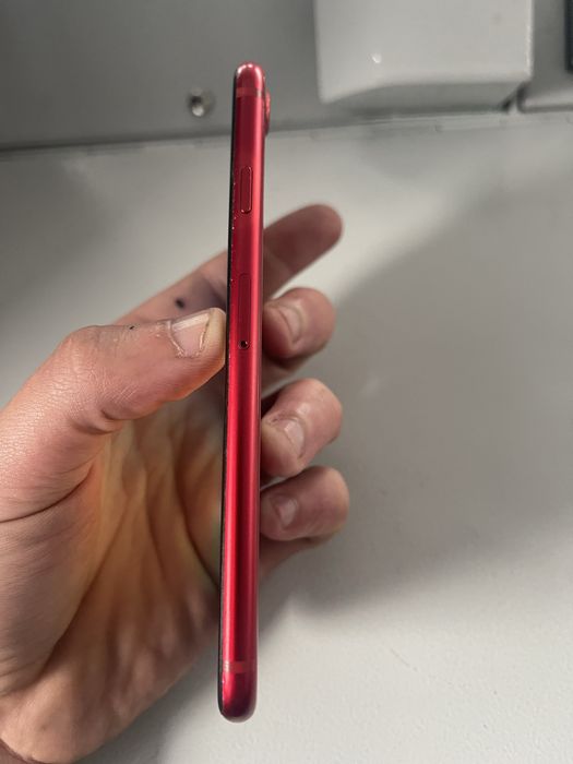 IPhone 8 64Gb red