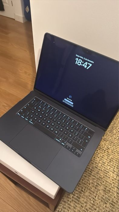 Macbook 15”  com garantia