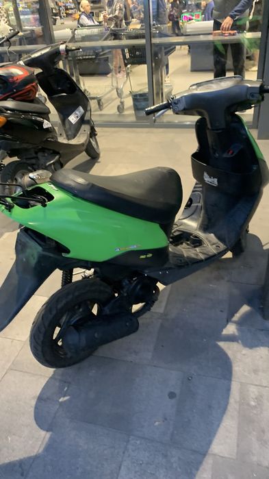 Suzuki lets 2 old