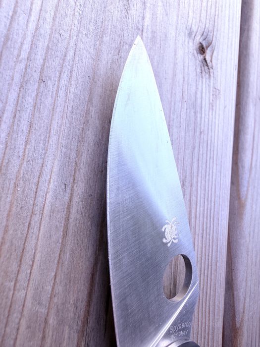 Nóż składany Spyderco Tenacious Lightweight 8Cr13MoV