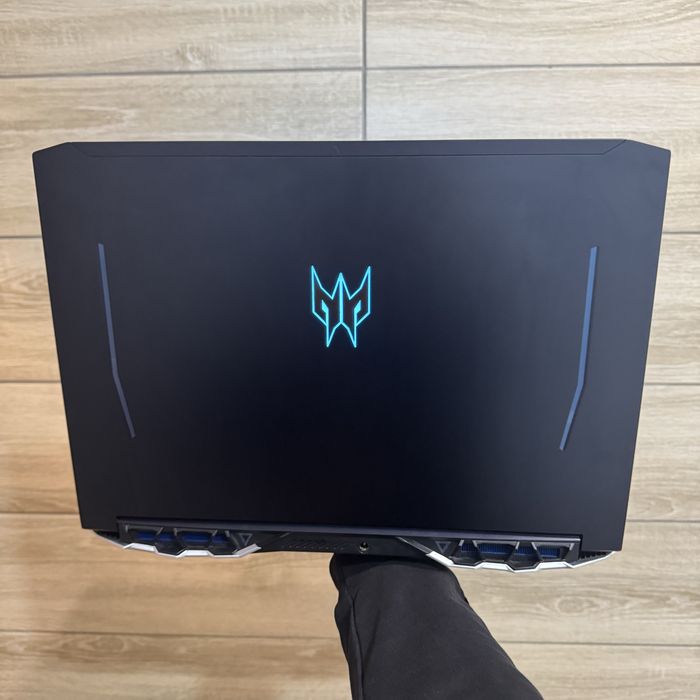 Як новий! Acer Predator i7 10750, Rtx 2060, 144Hz