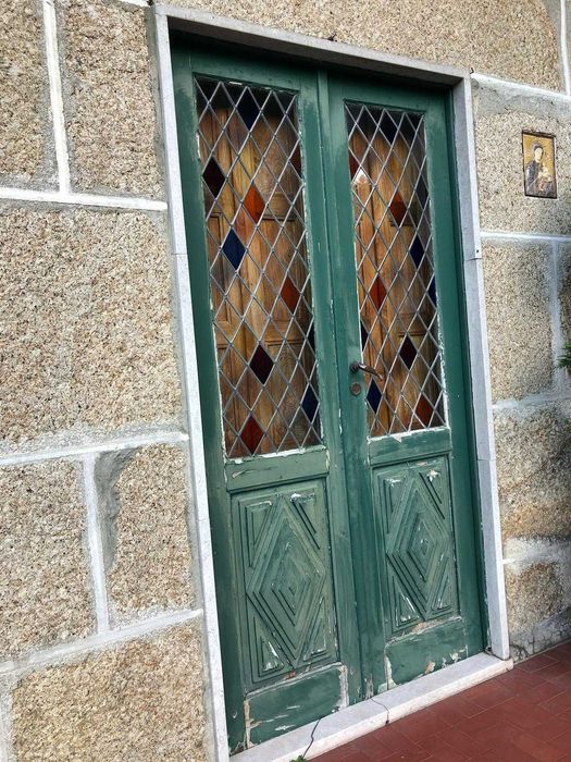 Portas/Janelas em madeira maciça