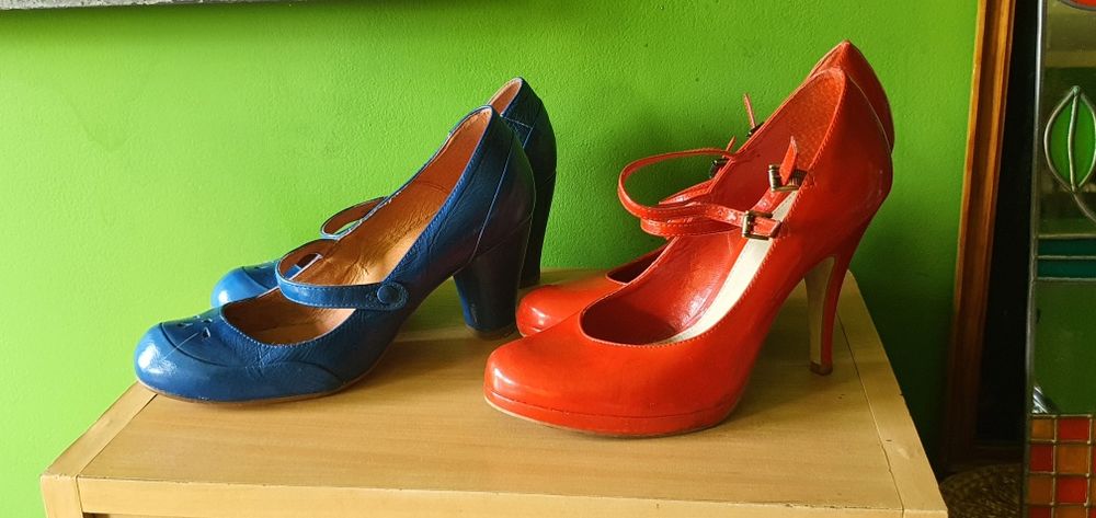 Czolenka skórzane Carvela 37