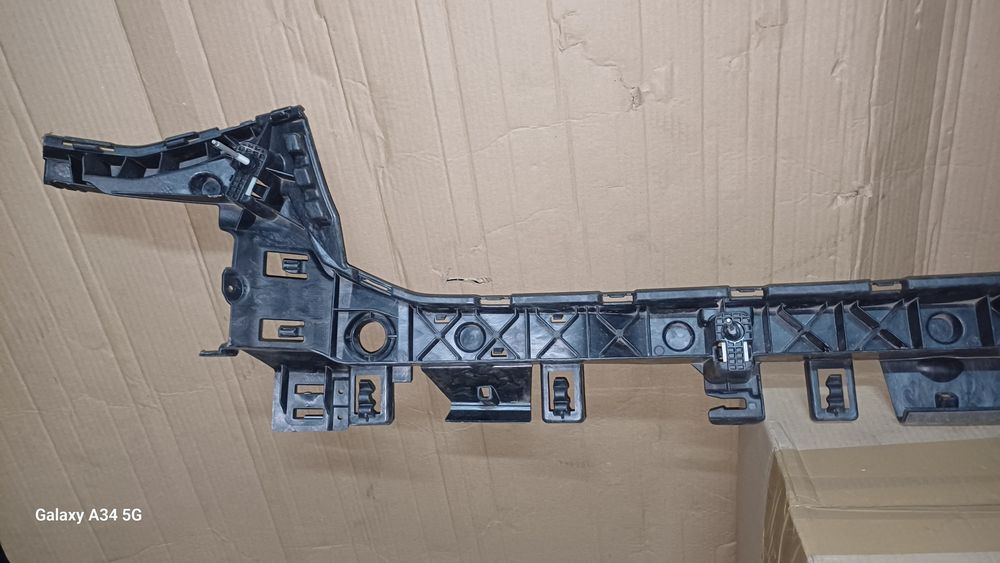 Absorber ślizg zderzaka tylniego audi a3 8Y