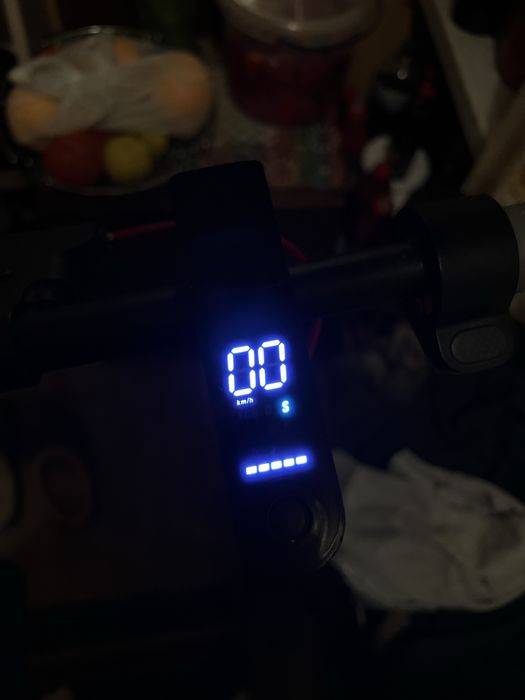 Електросамокат.