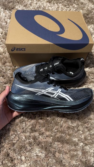 Asics Megablast