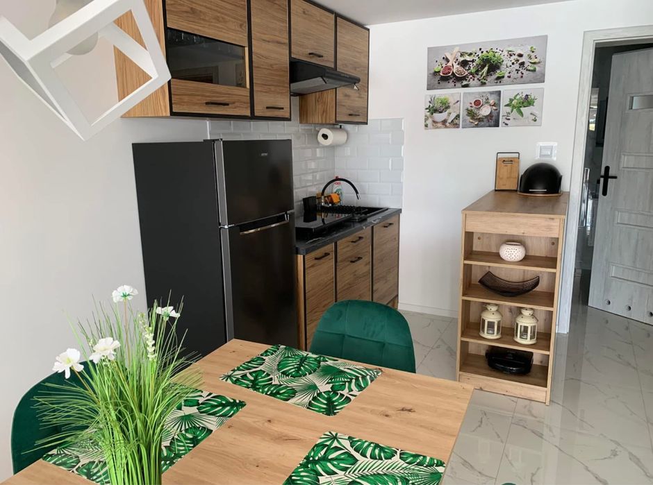 apartament/domek bliźniak do wynajęcia nad samym jeziorem Mazury Ryn