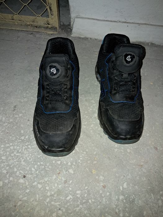 Buty robocze z noskami