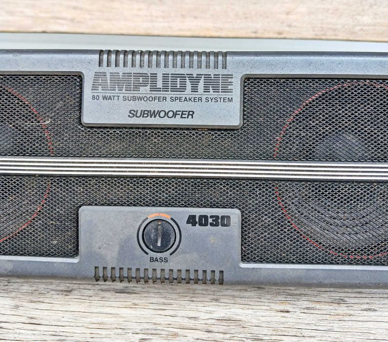 Subwoofer amplificado Sparkomatic/Amplidyne 4030 – Vintage