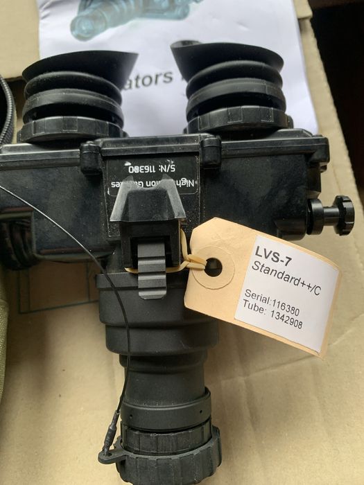 приладів нічного бачення Lahoux LVS-7