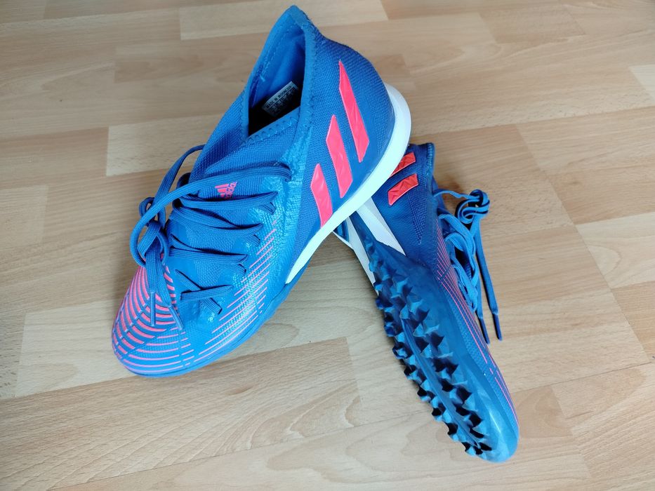 buty piłkarskie TURFY ADIDAS, r.40