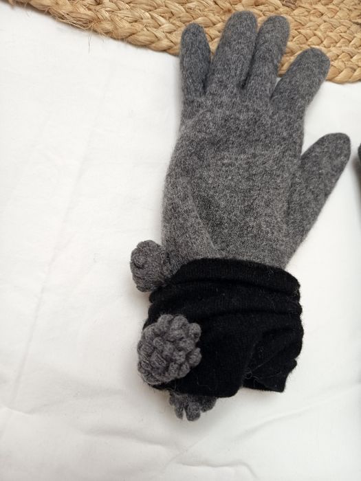 Luvas Cinzentas e Pretas