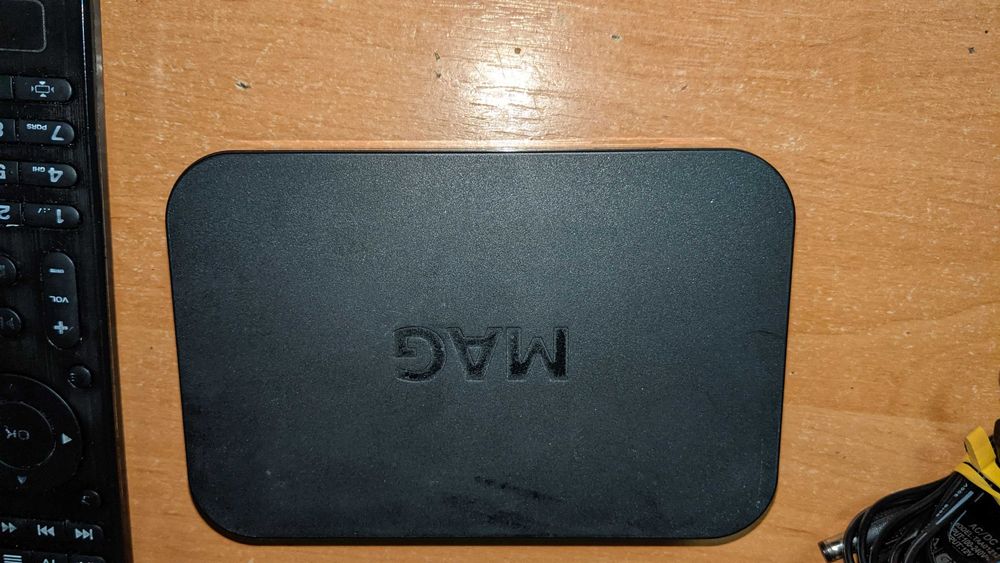 Приставка MAG 322 IPTV SET TOP BOX 1080p