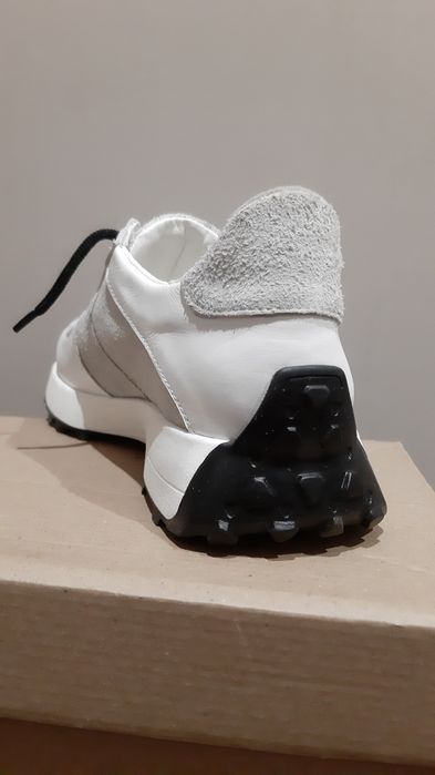 Кроссовки удобная обувь