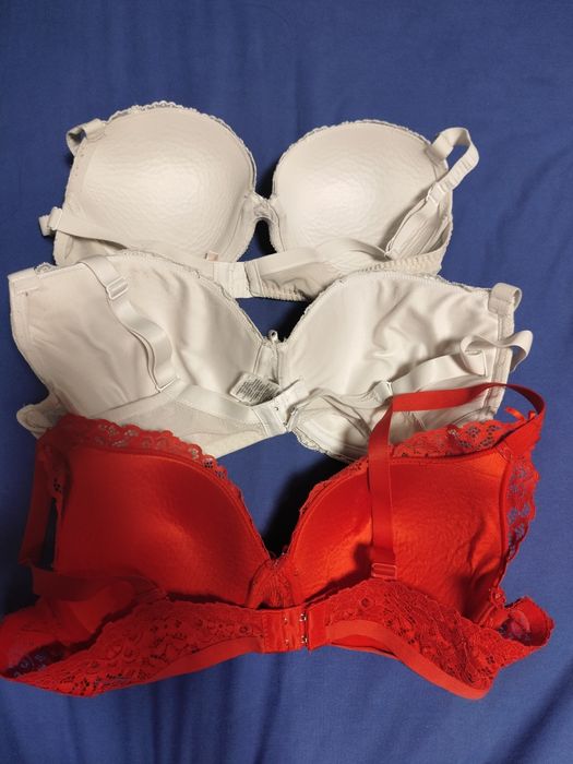 Бюстгалтери75 В,  80 Е ,85 С пуш,  ,95 DD