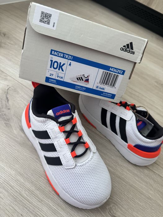 Дитячі кросівки 10 us Adidas 27  ОРИГІНАЛ 17  см снікерси