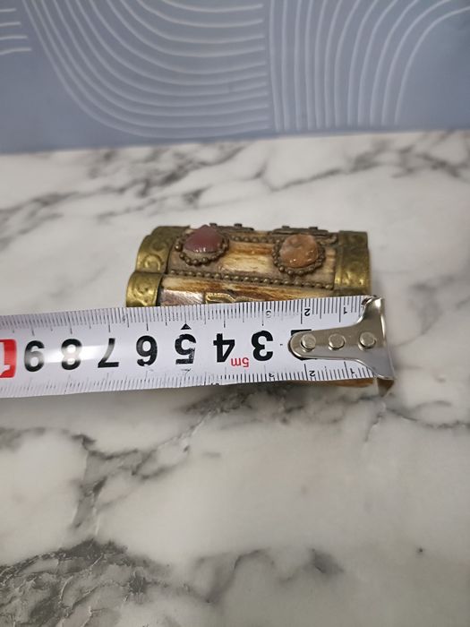 Mini szkatułka na biżuterię