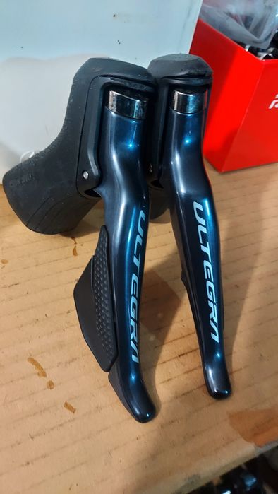 Manetes Shimano Ultegra e Dura.ace di2   11velocidades
