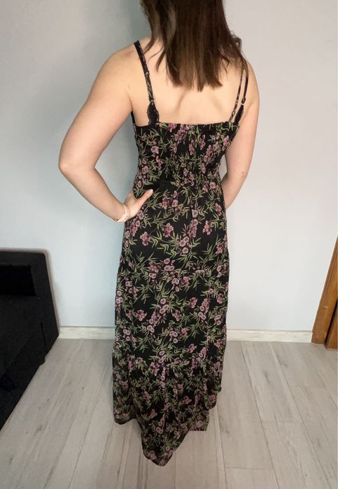 Sukienka maxi w kwiaty