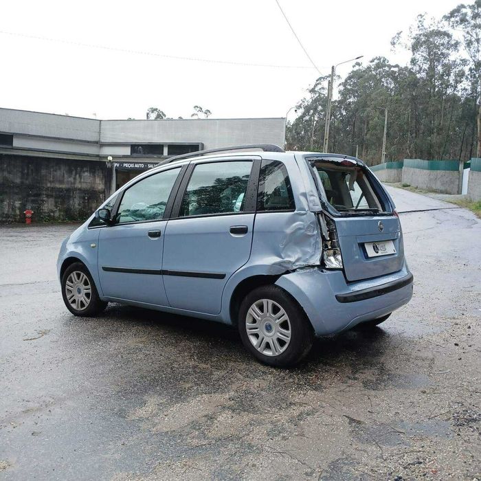 Fiat Idea 1.3MultiJet de 2004 - Peças Usadas