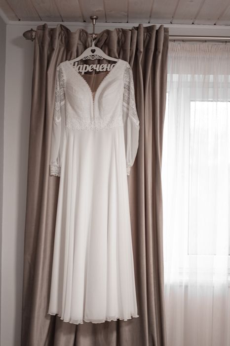 Сукня весільна 44-46 корсет