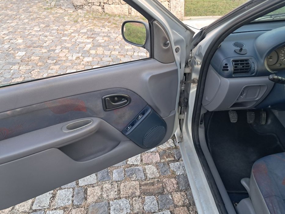 Renault clio 1.9 d