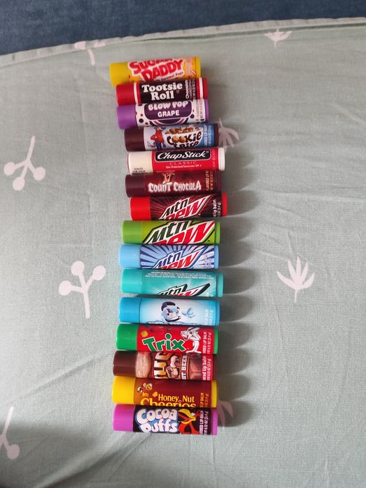 Бальзами для губ мікс з США Pepsi, chapstick, cola, breakfast кола ча
