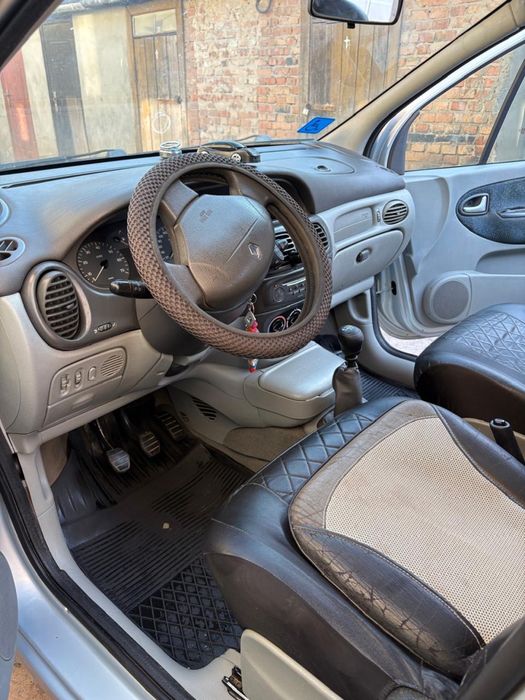 Renault Scenik 1