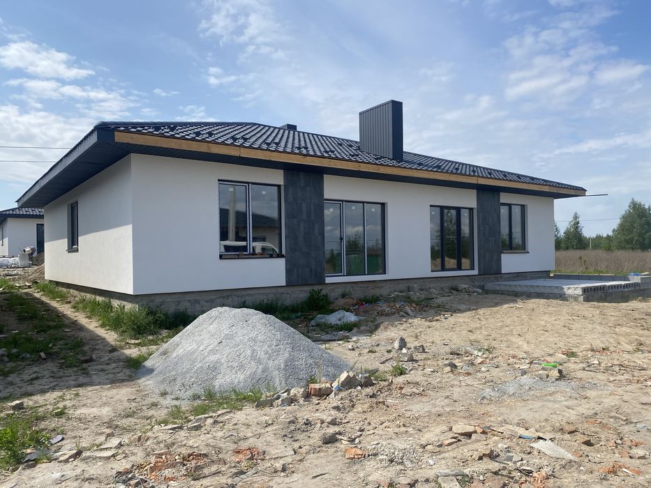 Продаж котеджу з комунікаціями