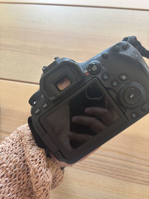 Canon EOS 6D Mark II – Corpo em excelente estado