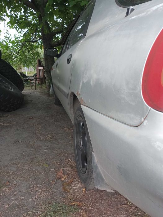 Ланос 1,6 2005 року