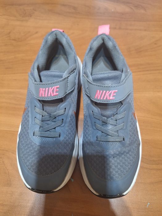 Buty Nike rozm. 33