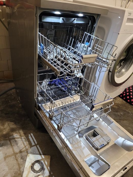 Zmywarka wolno stojąca 45cm beko DFS28123X