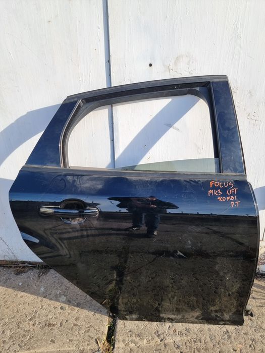 Ford Focus дверка задня права Седан В НАЯВНОСТІ