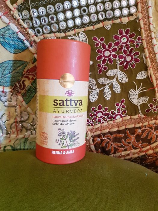 Henna z Alma   sattva