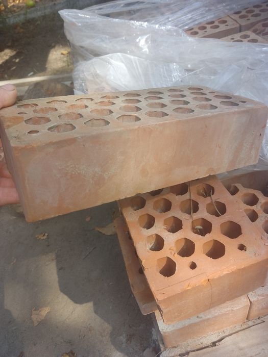 Цегла б/у продам