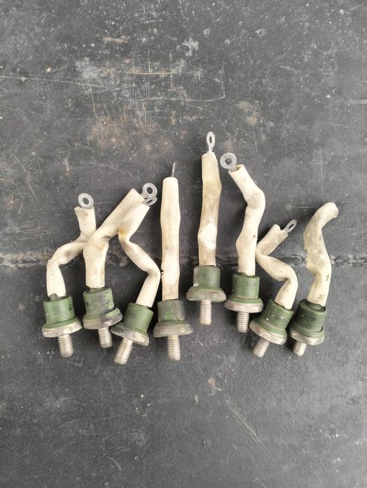 Продам роз'єм... та діоди