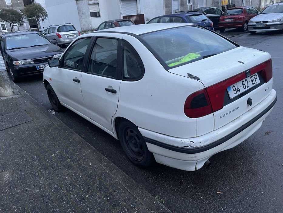 Seat cordoba 1.4 Leia descrição