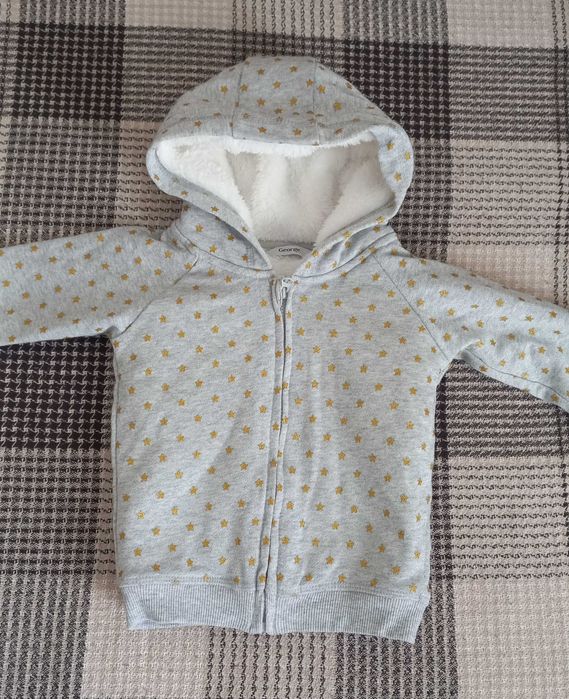 Тепла кофта нова  фірмова 12-18 міс