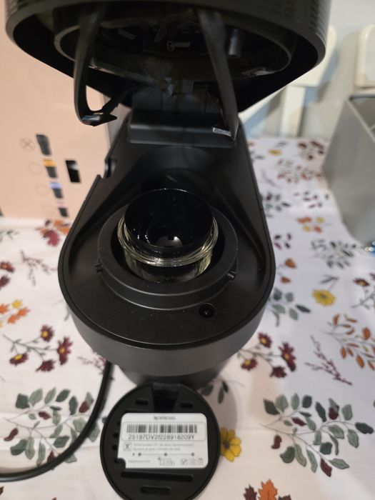 Ekspres DELONGHI Nespresso Vertuo Pop ENV90.B Czarny