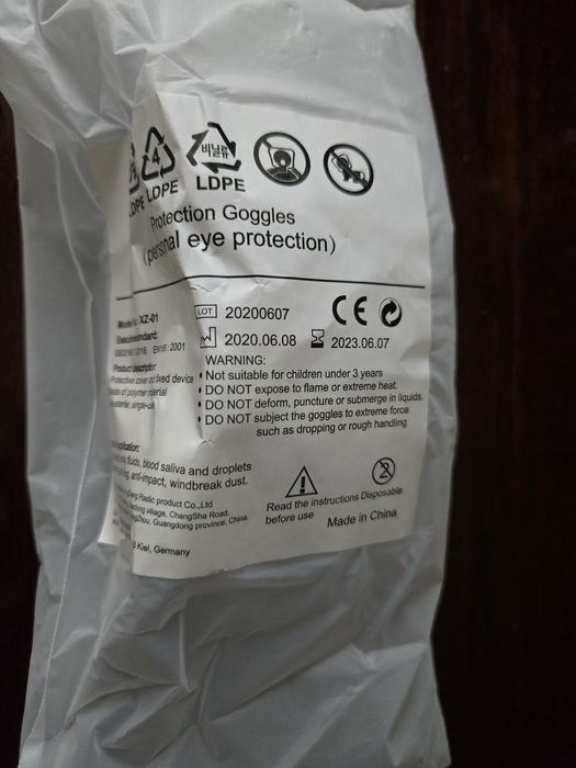 Захисні окуляри, прозорі