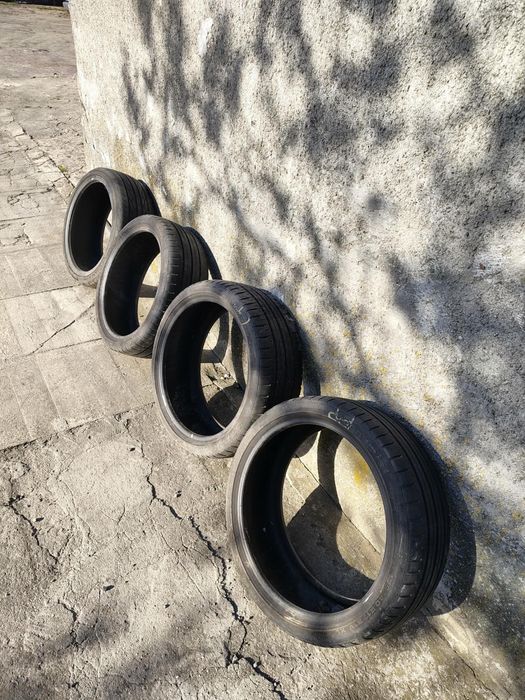 Komplet opon 195/40 R17  – 4 szt. – 50 zł/szt.