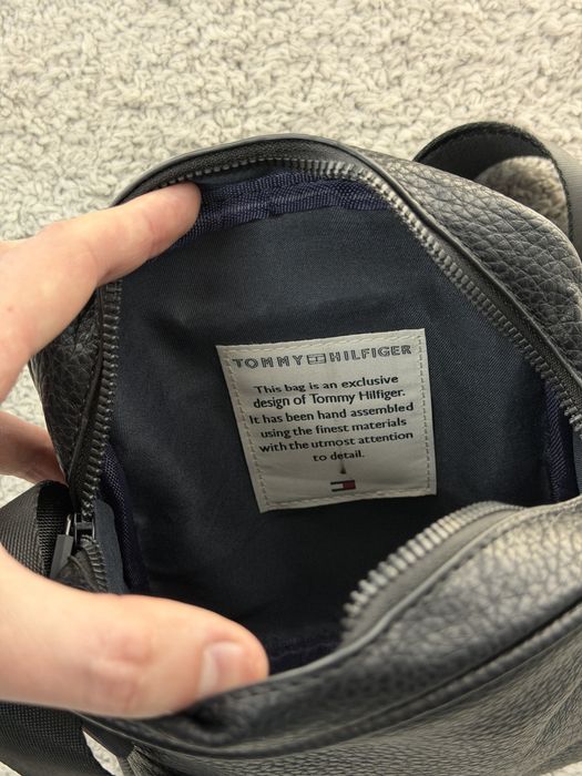Месенджер Tommy Hilfiger