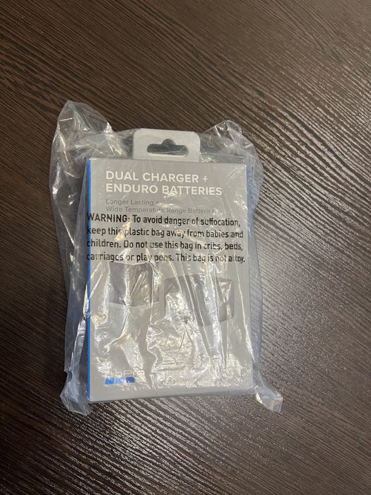 Зарядний пристрій GoPro Dual Charger + Battery