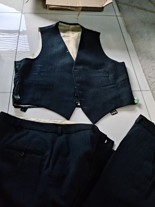 Sprzedam garnitur męski