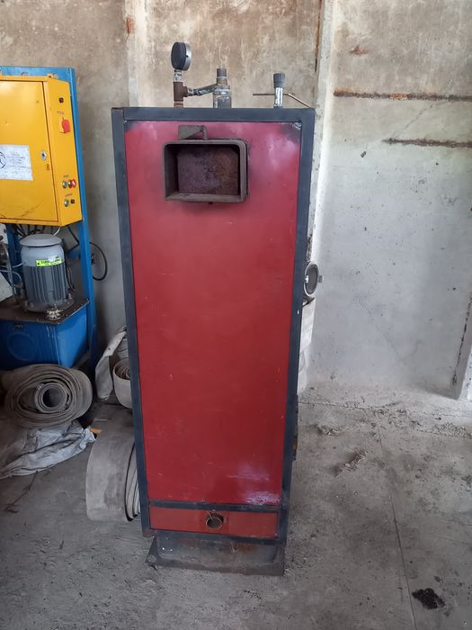 Котел твердопаливний