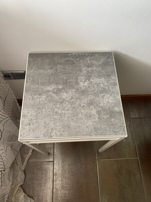 Mesa de apoio reversivel