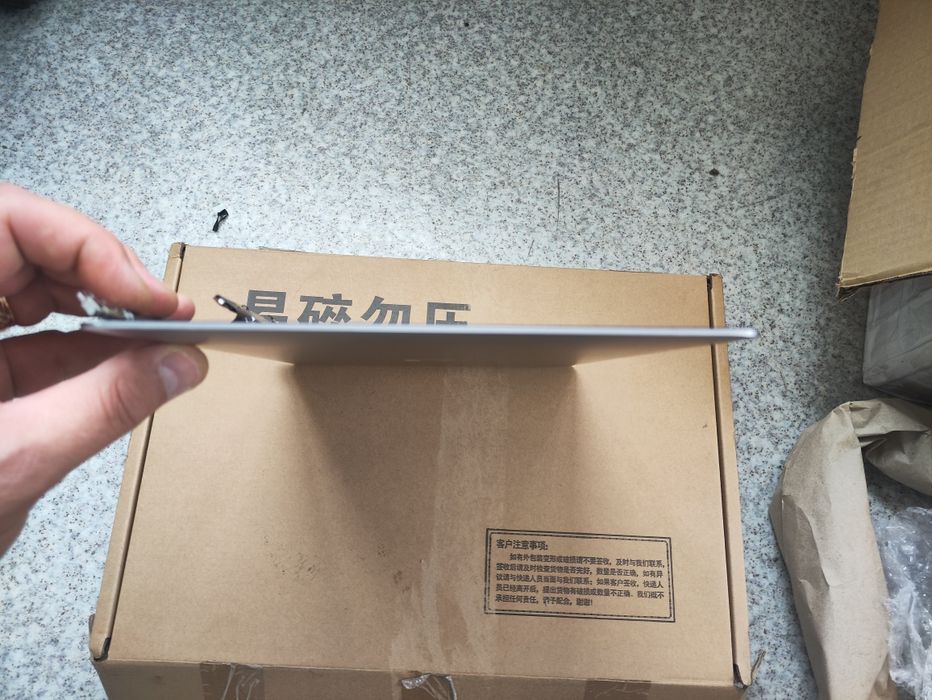 Продам крышку матрицы macbook A2338