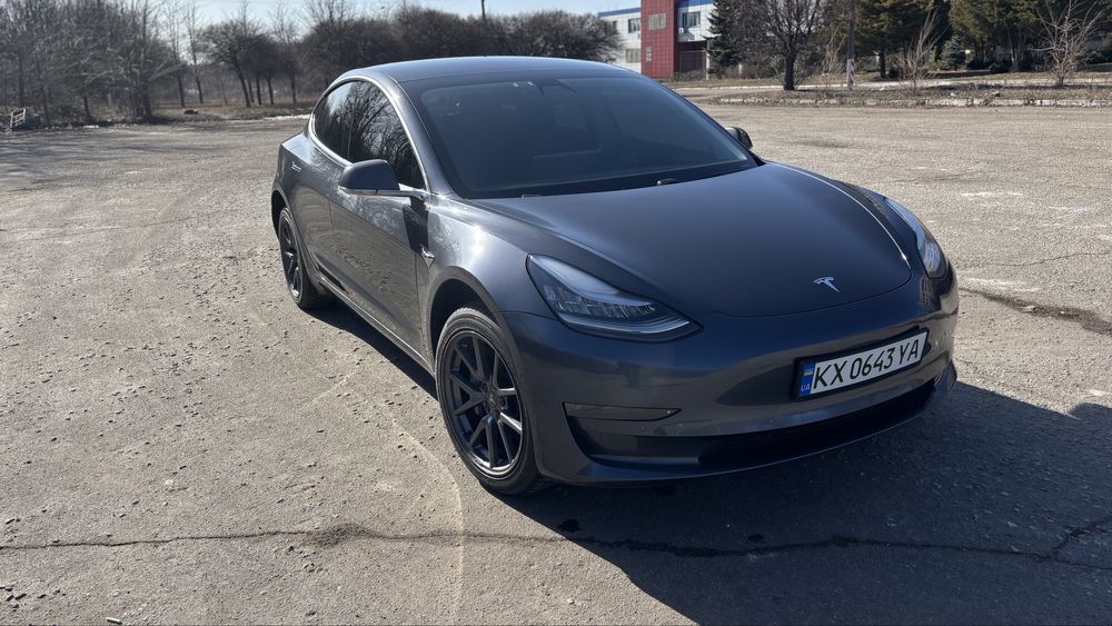 Продам Теслу Модел 3