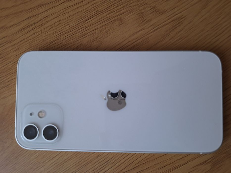 iPhone 12 64GB – stan idealny, bateria 77%, ekstra kabel w zestawie!